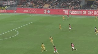 1793232925989047157.gif 3.gif